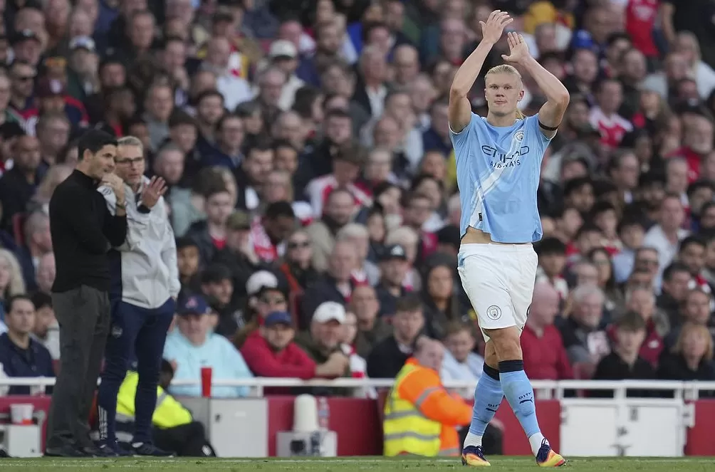 连曼城也摆起了大巴，瓜迪奥拉怎么也背叛了自己-第1张图片-