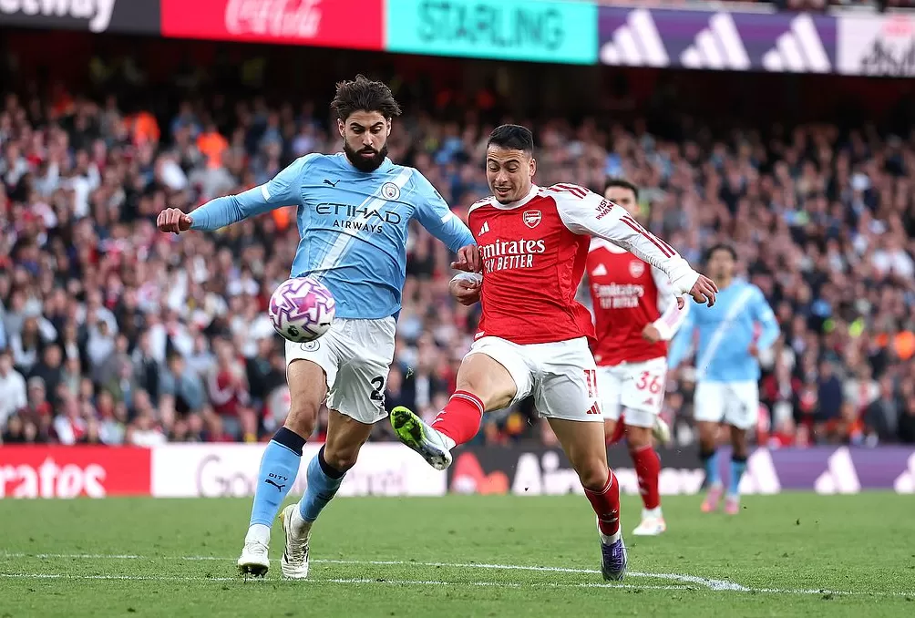 连曼城也摆起了大巴，瓜迪奥拉怎么也背叛了自己-第3张图片-