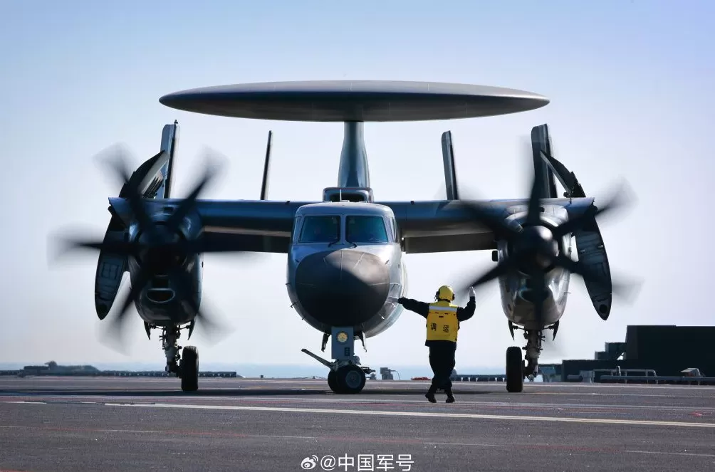 第1现场｜高清大图！看歼-35电磁弹射离舰瞬间-第5张图片-