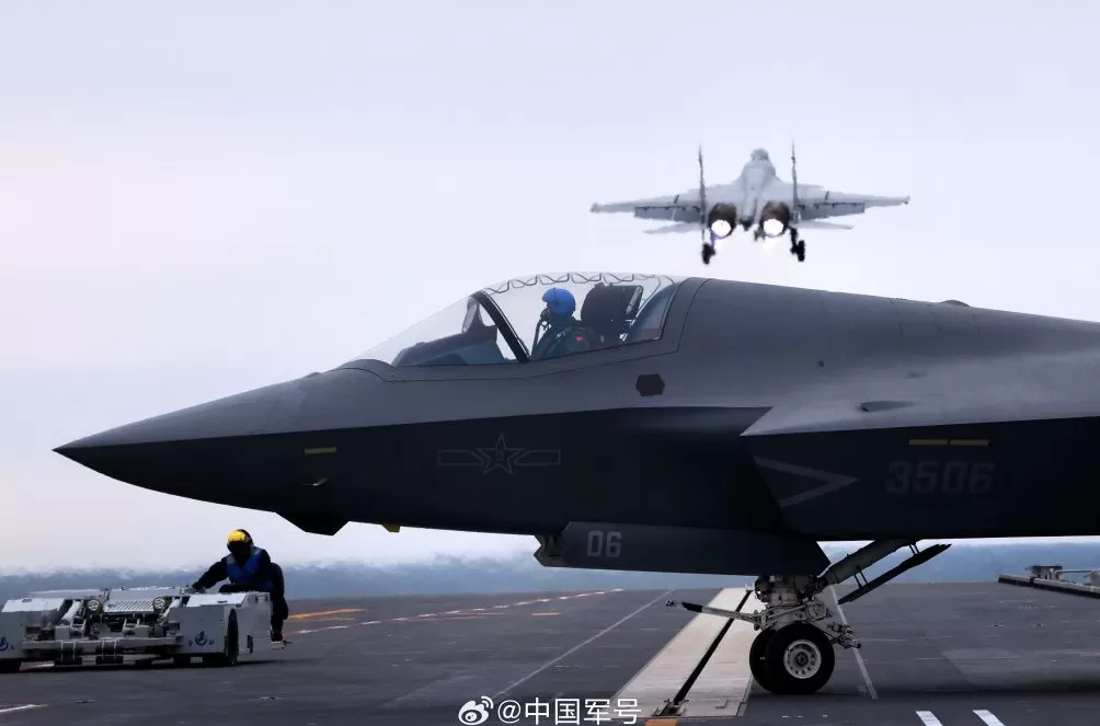 第1现场｜高清大图！看歼-35电磁弹射离舰瞬间-第6张图片-