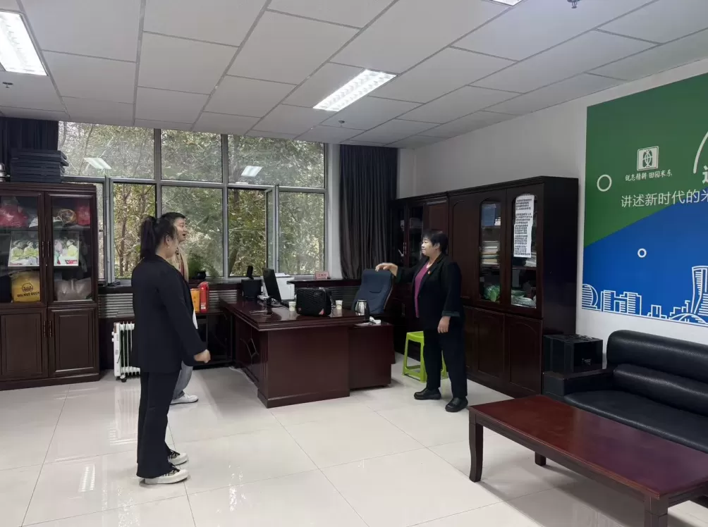 非遗项目如何打动年轻人?“新疆花儿”正融入说唱摇滚等元素-第1张图片- 非遗项目如何打动年轻人?“新疆花儿”正融入说唱摇滚等元素-第1张图片-