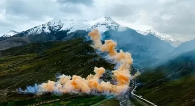 高原烟花，炸碎了品牌遮羞布-第2张图片-