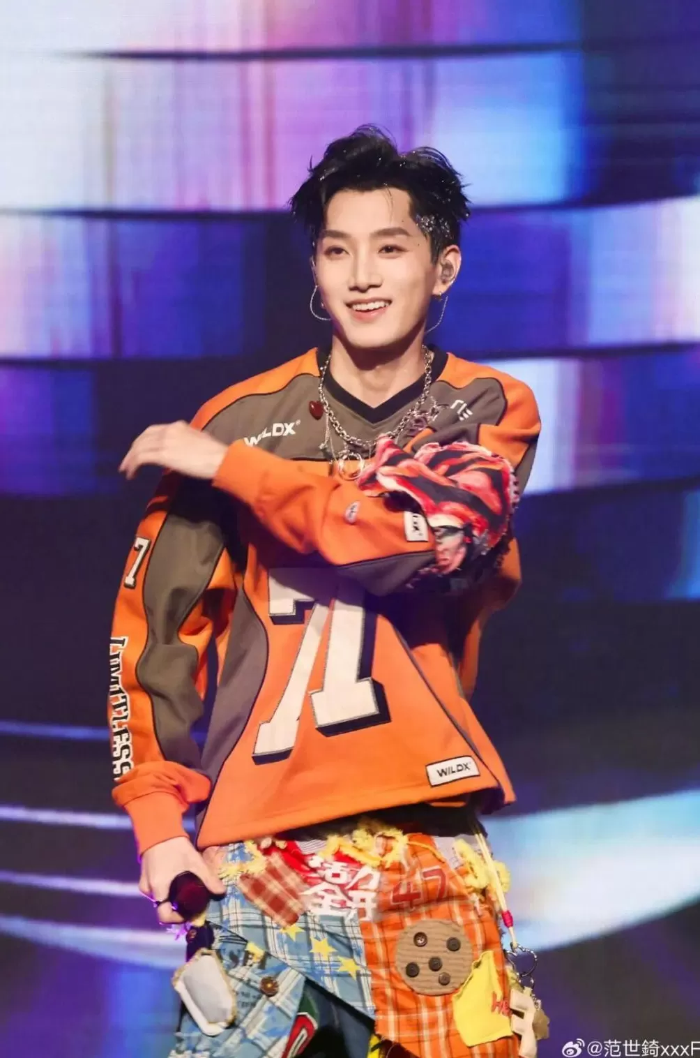 因曾住过于朦胧坠亡事发小区，女演员遭持续网暴！最新声明-第10张图片-