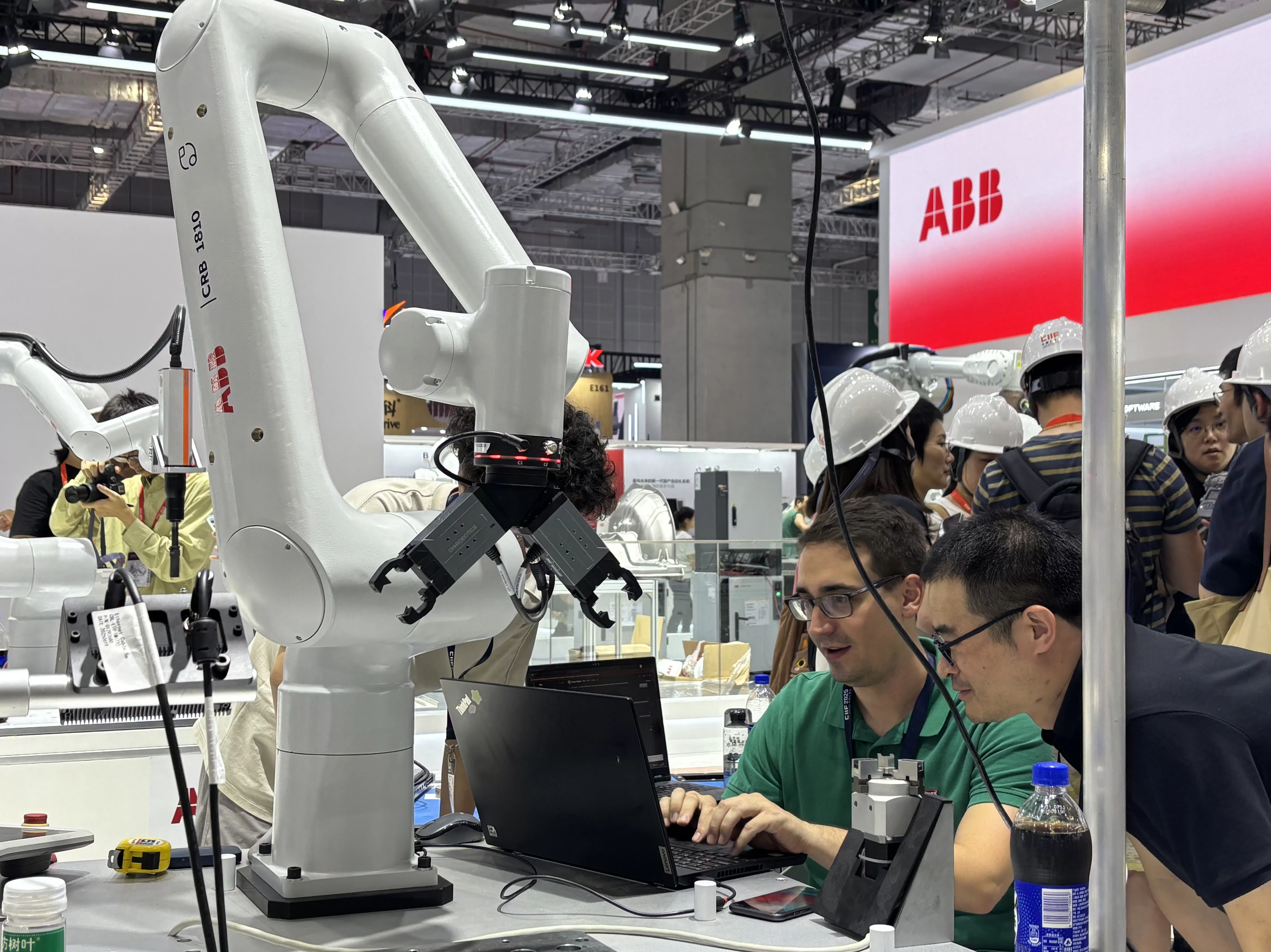 “带大脑”的机床、“大力士”机器人,今年工博会有这些首发新品-第1张图片- “带大脑”的机床、“大力士”机器人,今年工博会有这些首发新品-第1张图片-