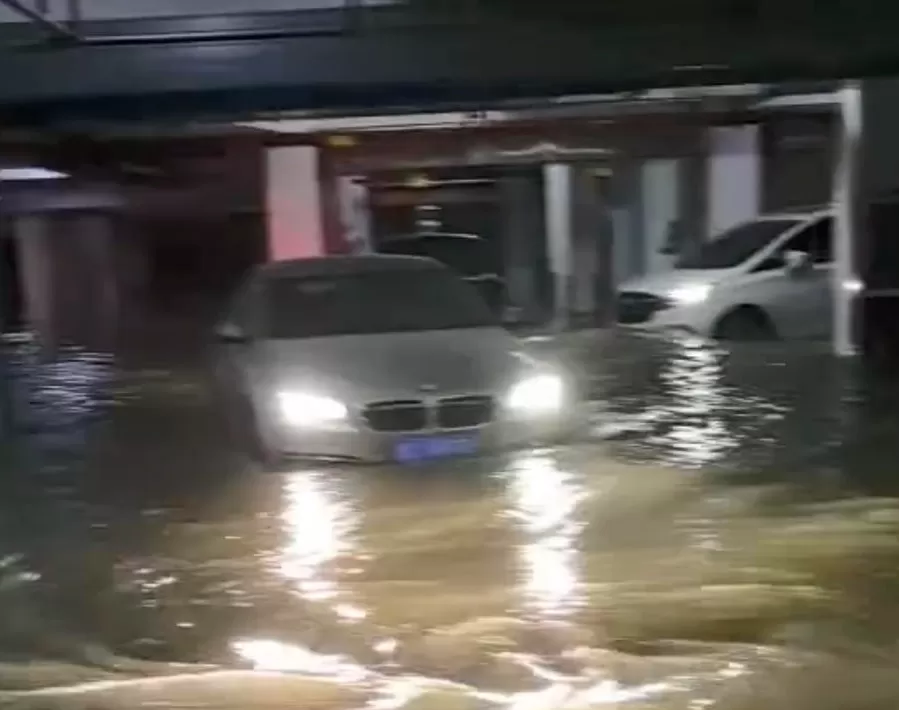 业主私挖地下室导致河道被挖通，地下车库被淹？温州龙港回应：正在勘验调查-第3张图片-