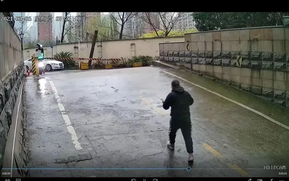 女子遭丈夫碾轧拖拽死亡案,将有新进展-第1张图片- 女子遭丈夫碾轧拖拽死亡案,将有新进展-第1张图片-