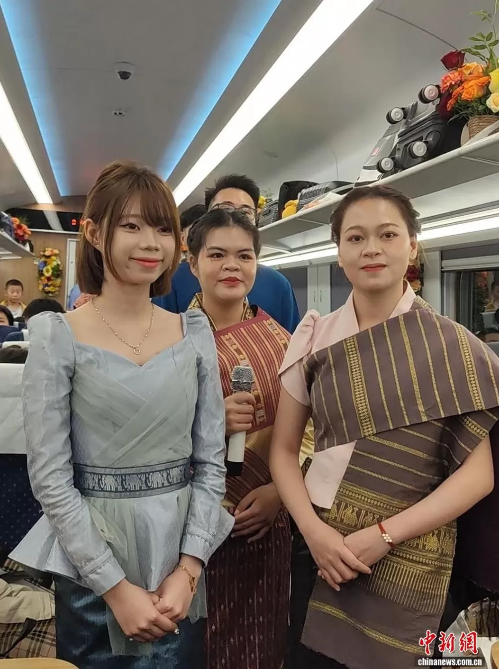 既有速度又有温度！中老铁路架起跨国求学“连心桥”-第2张图片-