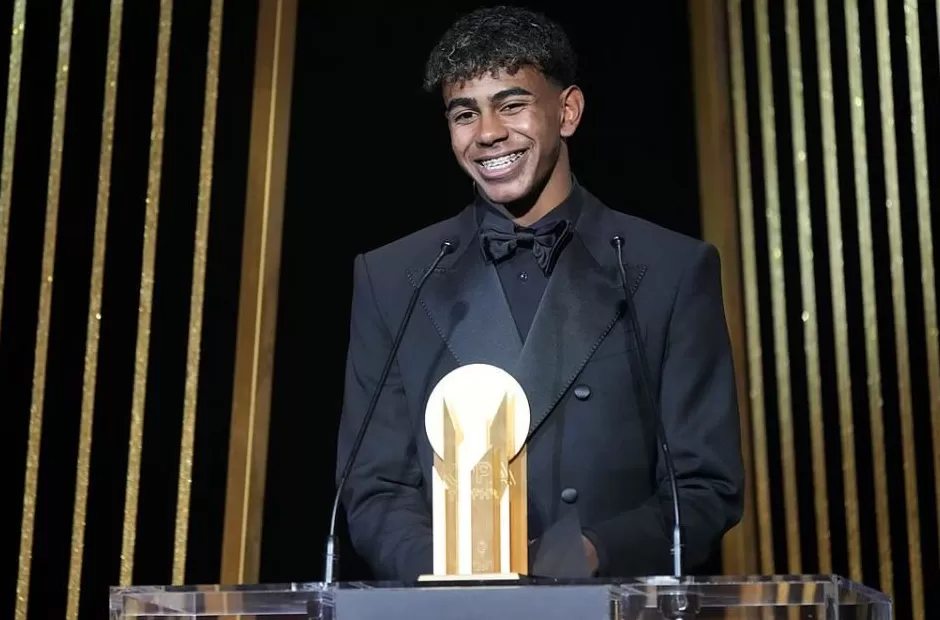 父亲为亚马尔炮轰金球奖:我儿子当世最佳!第2名是对他精神伤害-第4张图片- 父亲为亚马尔炮轰金球奖:我儿子当世最佳!第2名是对他精神伤害-第4张图片-