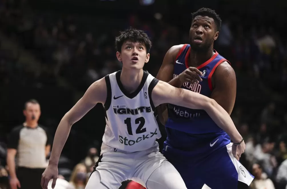 篮网签下曾凡博，这是NBA的敲门砖，还是为中国赛造势？-第3张图片-