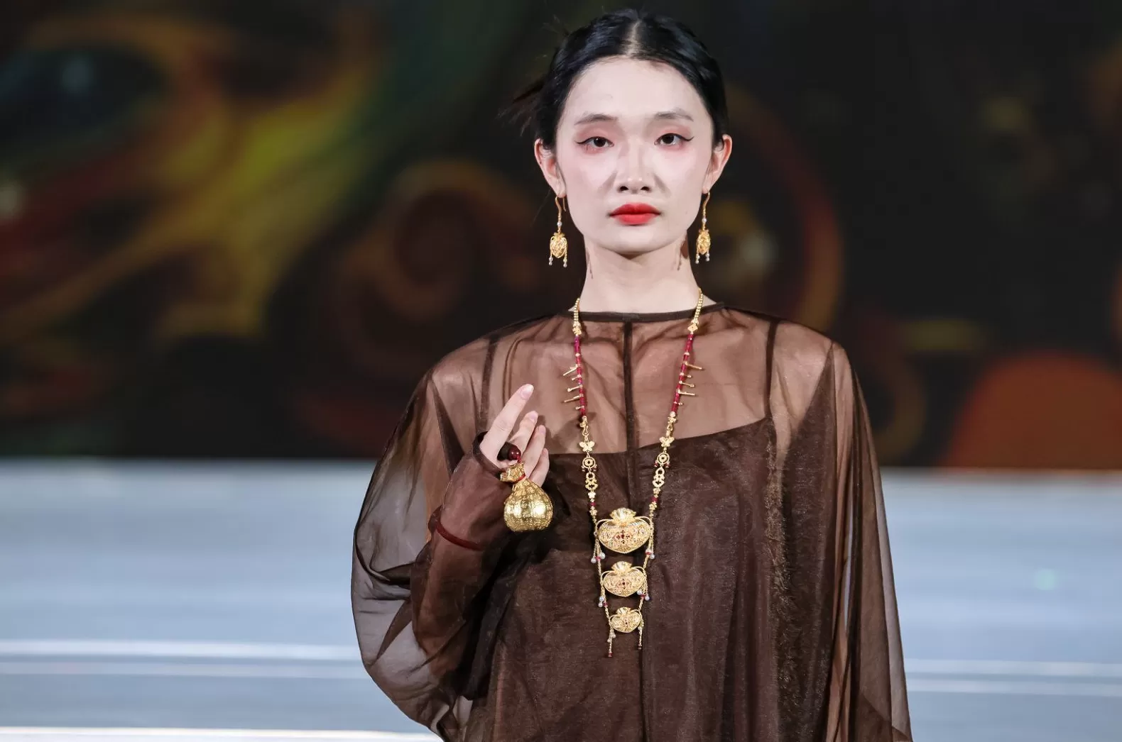 黄金钻石珍宝都赶中秋的趟|是日美好事物-第2张图片- 黄金钻石珍宝都赶中秋的趟|是日美好事物-第2张图片-