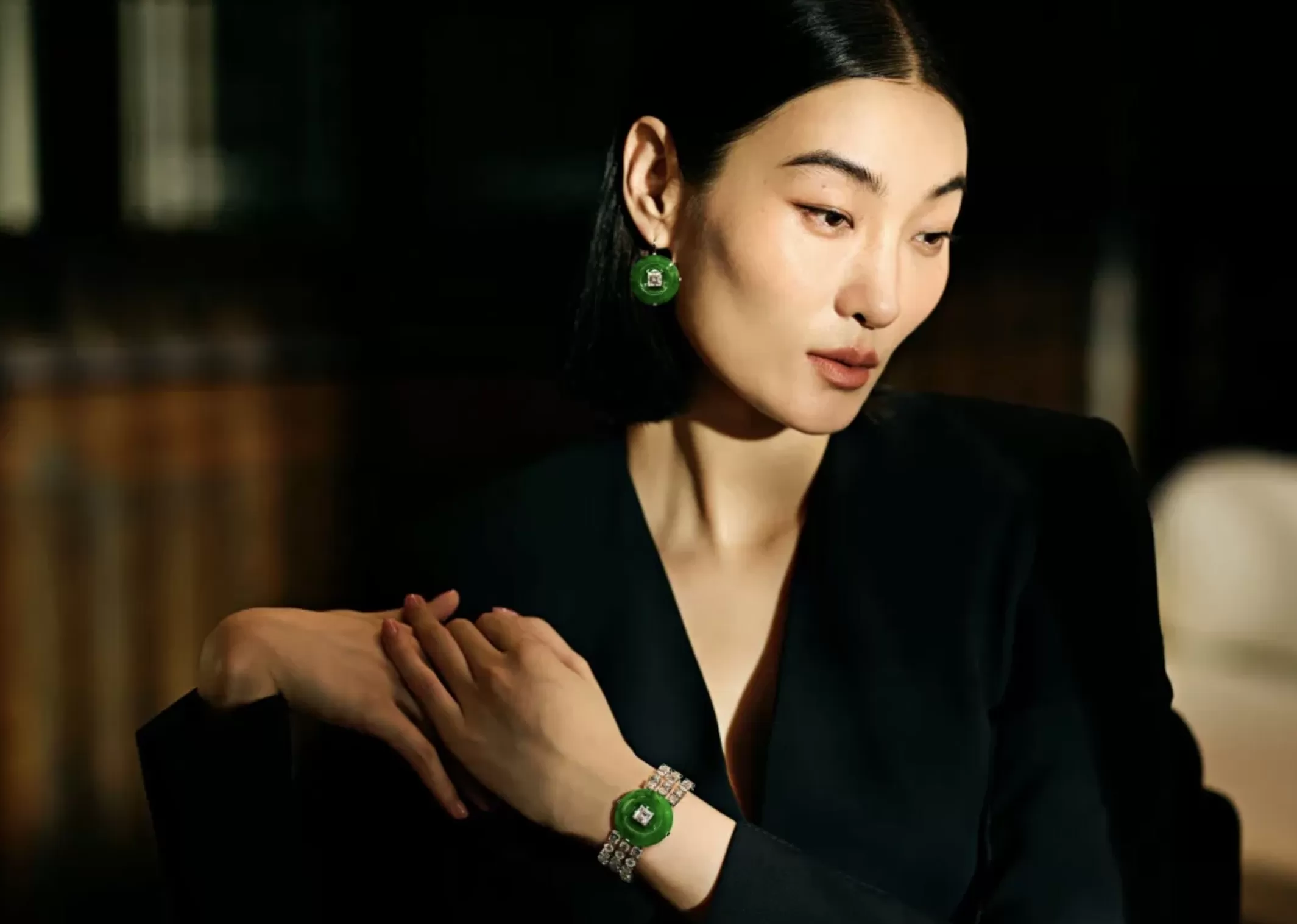 黄金钻石珍宝都赶中秋的趟|是日美好事物-第1张图片- 黄金钻石珍宝都赶中秋的趟|是日美好事物-第1张图片-