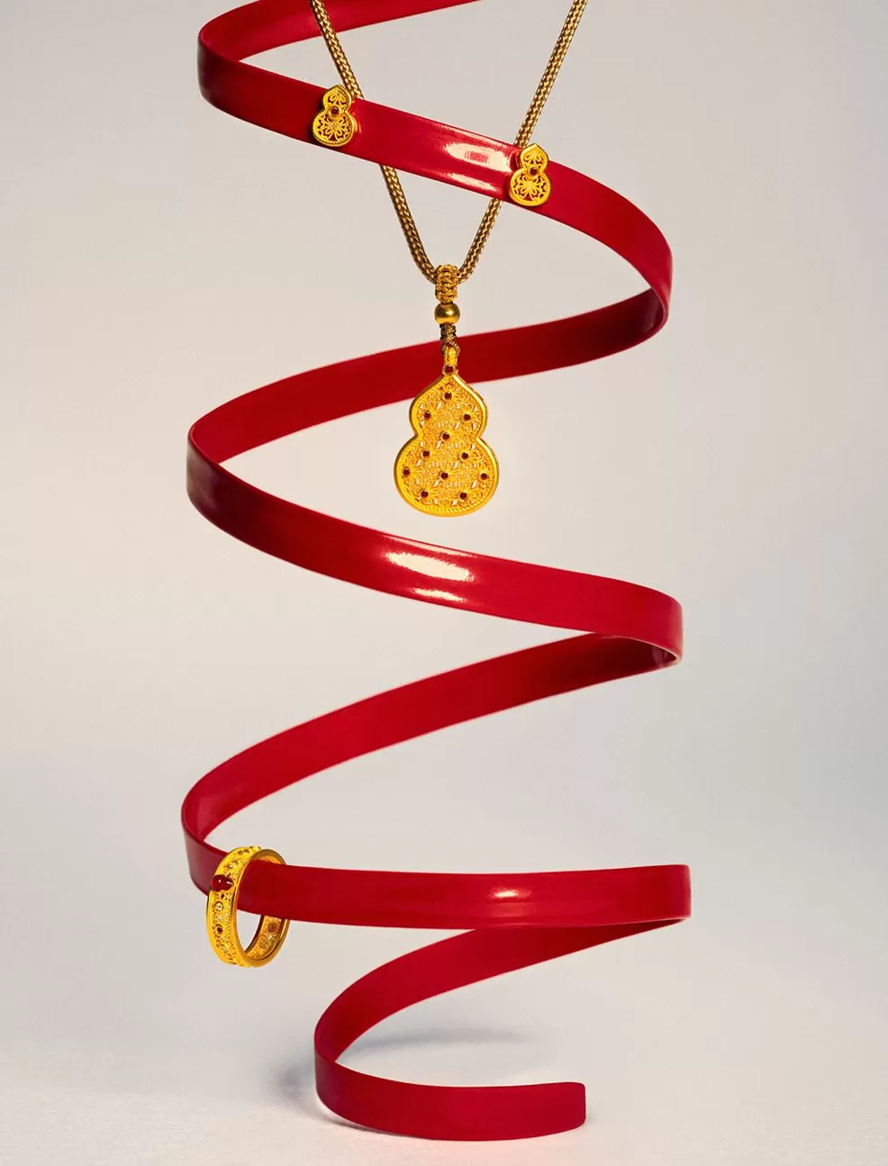 黄金钻石珍宝都赶中秋的趟|是日美好事物-第10张图片- 黄金钻石珍宝都赶中秋的趟|是日美好事物-第10张图片-