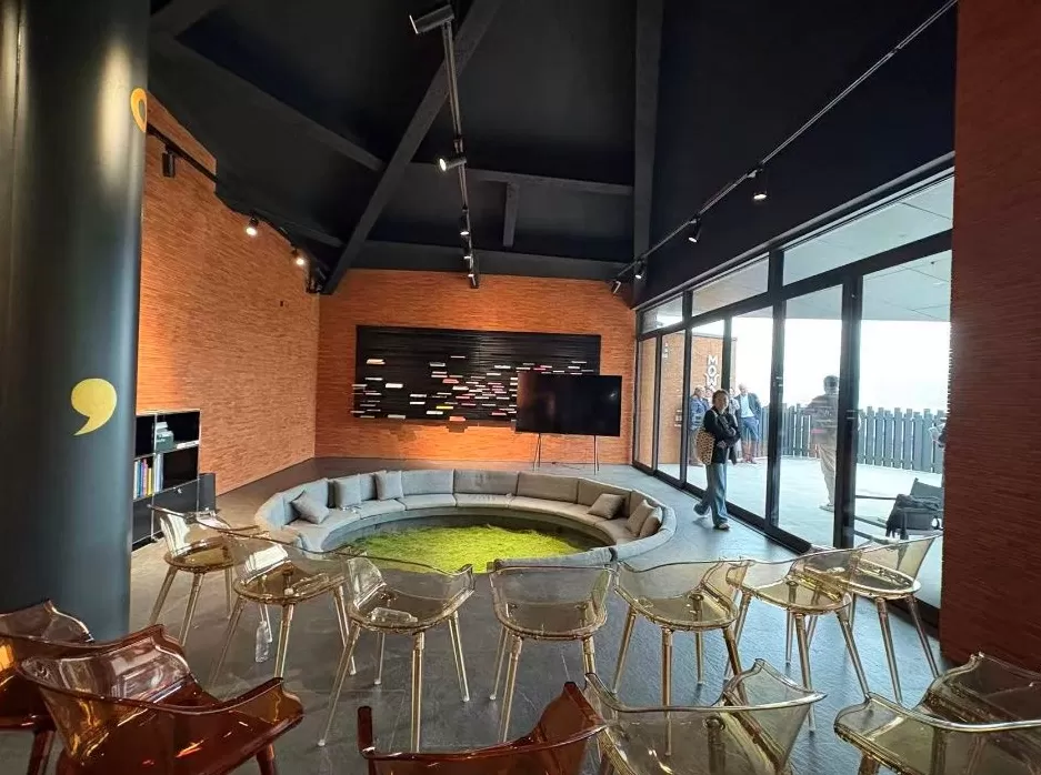 在泸沽湖转山转海，感受这片高原秘境的文化焕新-第11张图片-