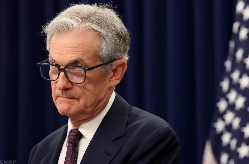 美联储主席鲍威尔：为保就业而降息关税推高商品价格-第1张图片-
