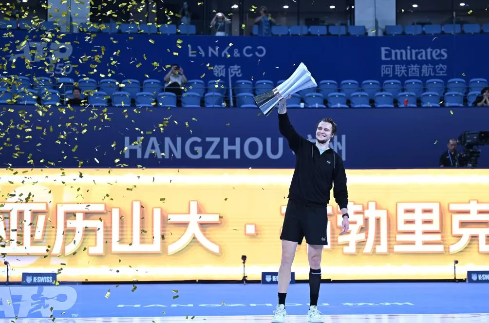 体坛联播｜姆巴佩双响皇马全胜领跑，国乒混团世界杯阵容出炉-第14张图片-