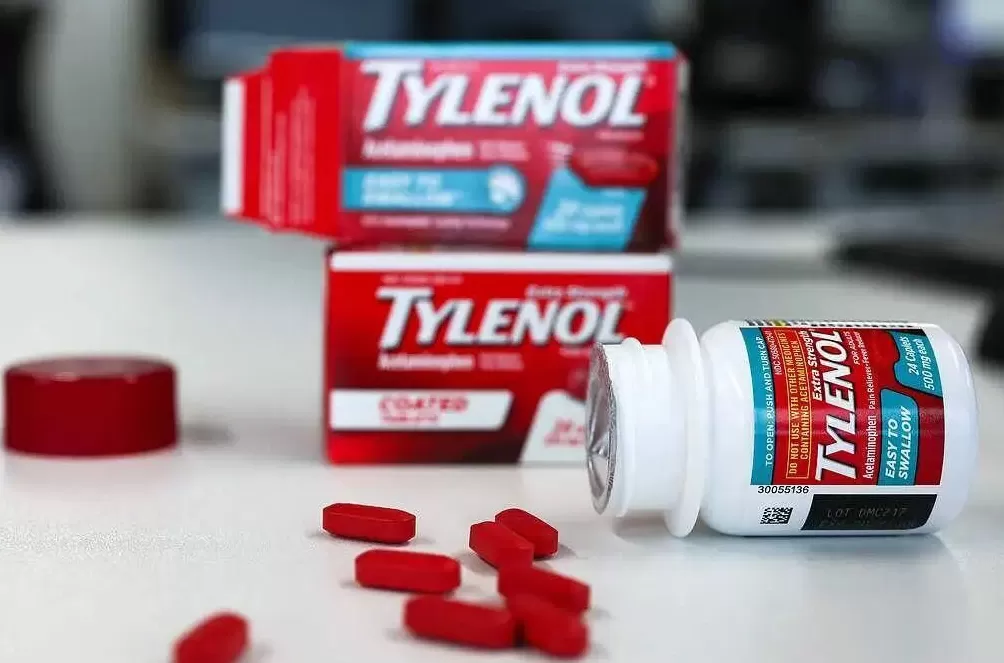 特朗普警告：孕妇慎用！泰诺股价暴跌；这种药家中常备，还能吃吗？专家解读-第1张图片-