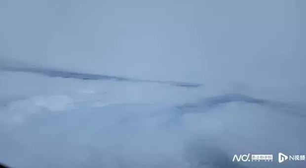 香港一飞机勇闯台风风眼，拍摄到“桦加沙”内部结构，画面震撼！预计威力巨大-第2张图片-