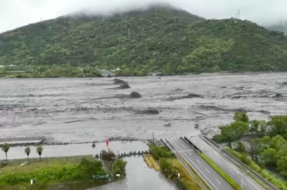 第1现场｜风王“桦加沙”过境台湾，已致14死，多人失联-第1张图片-