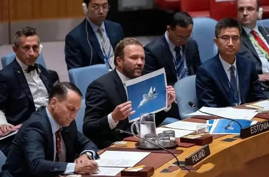 唐驳虎:180度反转!特朗普改口支持泽连斯基,三重因素解析-第6张图片- 唐驳虎:180度反转!特朗普改口支持泽连斯基,三重因素解析-第6张图片-