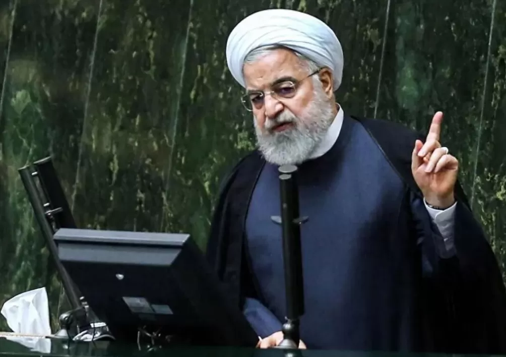 伊朗前总统逼宫失败，按律最高可判死刑，下场比内贾德还悲惨？-第1张图片-