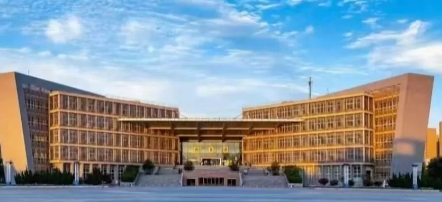 西工大回应“学生证封面印错”:已基本收回,将替换地标建筑重新印发-第2张图片- 西工大回应“学生证封面印错”:已基本收回,将替换地标建筑重新印发-第2张图片-