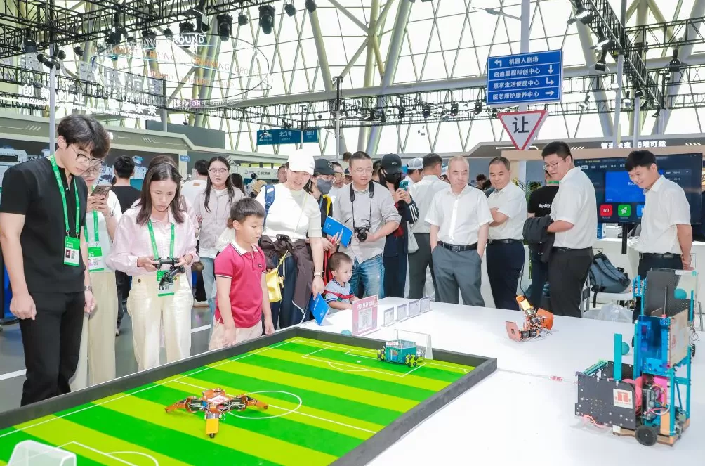 “打飞的”出行或将成为现实，合肥低空经济开新局-第1张图片-