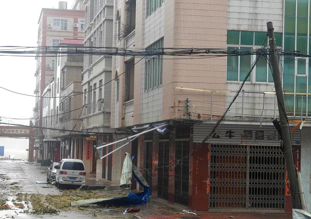 第1现场｜“桦加沙”刚刚登陆，新台风“博罗依”又已生成-第3张图片-