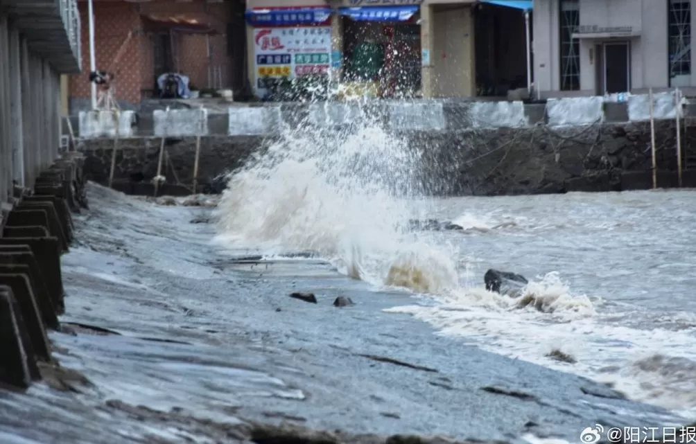 第1现场｜“桦加沙”刚刚登陆，新台风“博罗依”又已生成-第6张图片-
