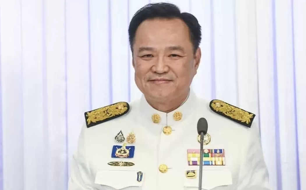 泰国总理阿努廷率领新一届内阁成员宣誓就职-第1张图片-