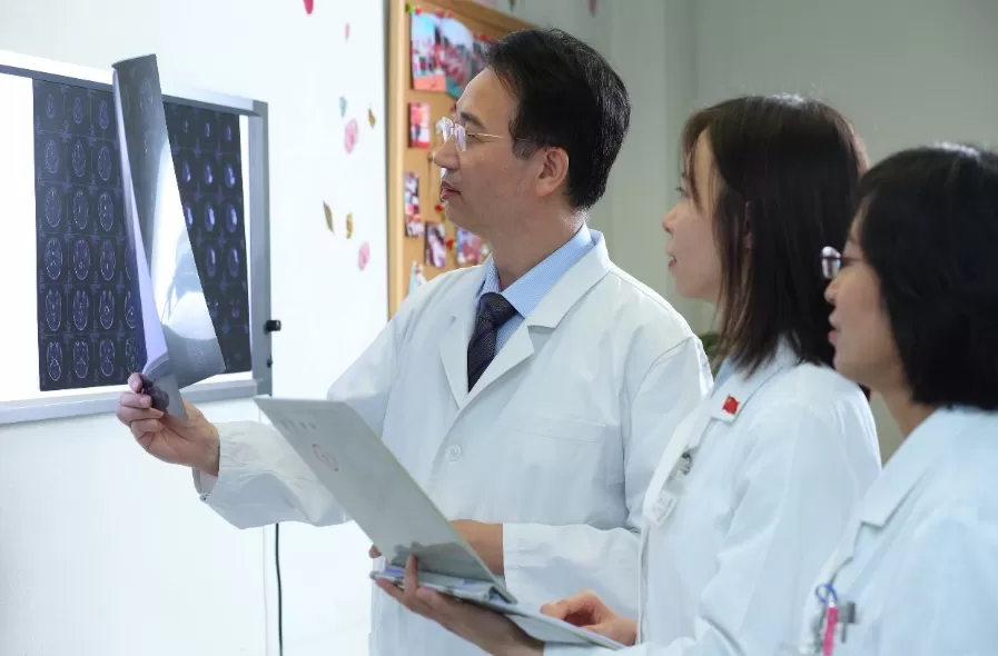 专访北医三院樊东升:精准诊疗是未来渐冻症治疗的方向-第2张图片- 专访北医三院樊东升:精准诊疗是未来渐冻症治疗的方向-第2张图片-