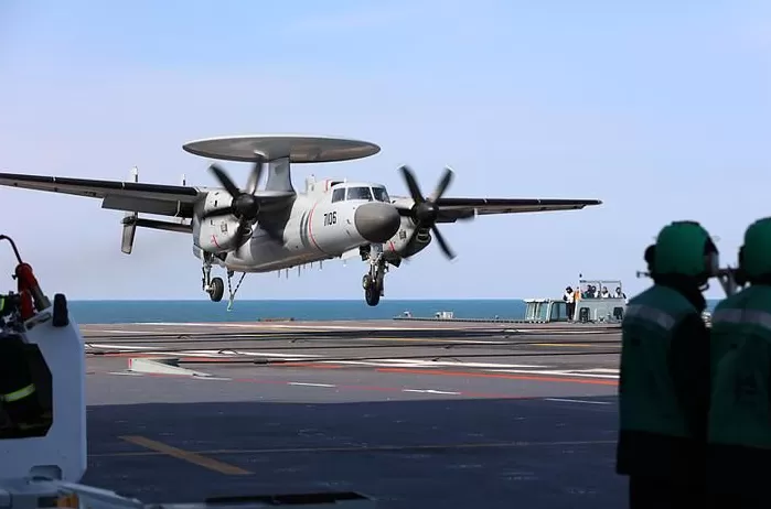 青春华章丨荔枝网评：把家国情怀放飞海天-第1张图片-