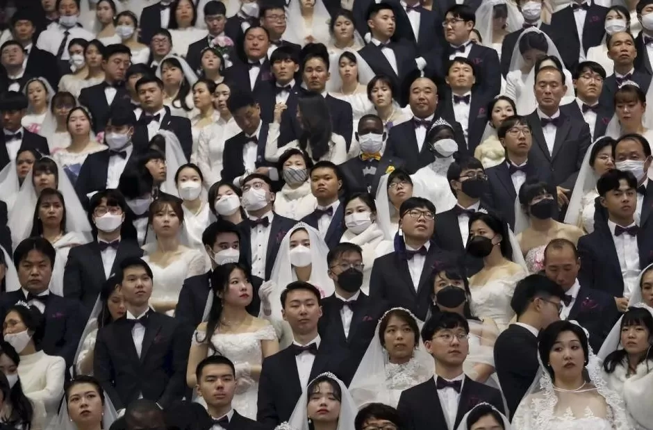 给“第一夫人”送香奈儿包后，邪教女魔头被抓了-第8张图片-