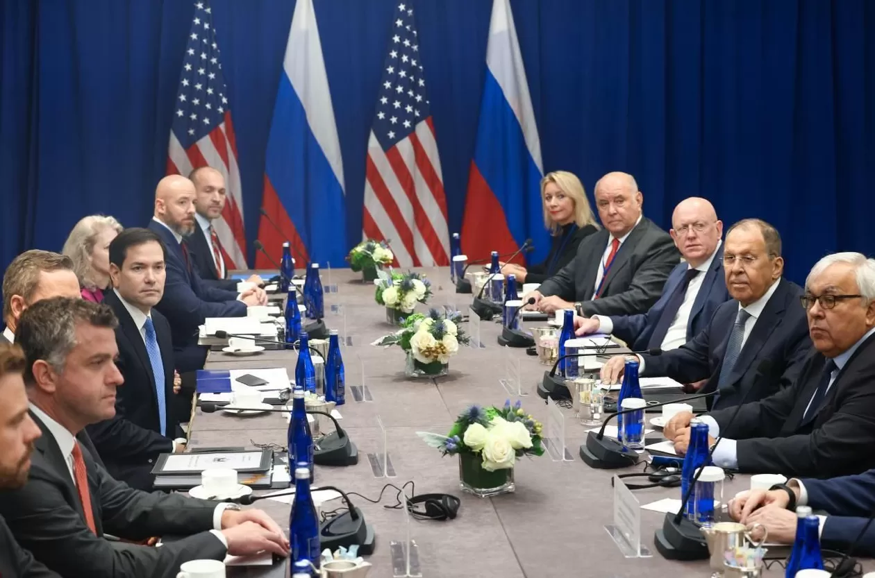 美国务卿与俄外长举行会见，讨论双边关系及乌克兰问题-第1张图片-