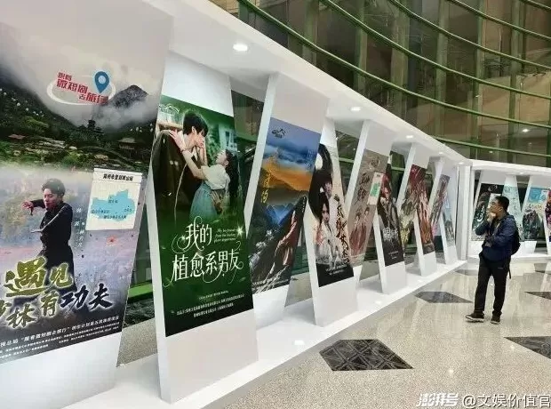 向千亿目标冲刺的微短剧，正上演“双城争霸”-第9张图片-