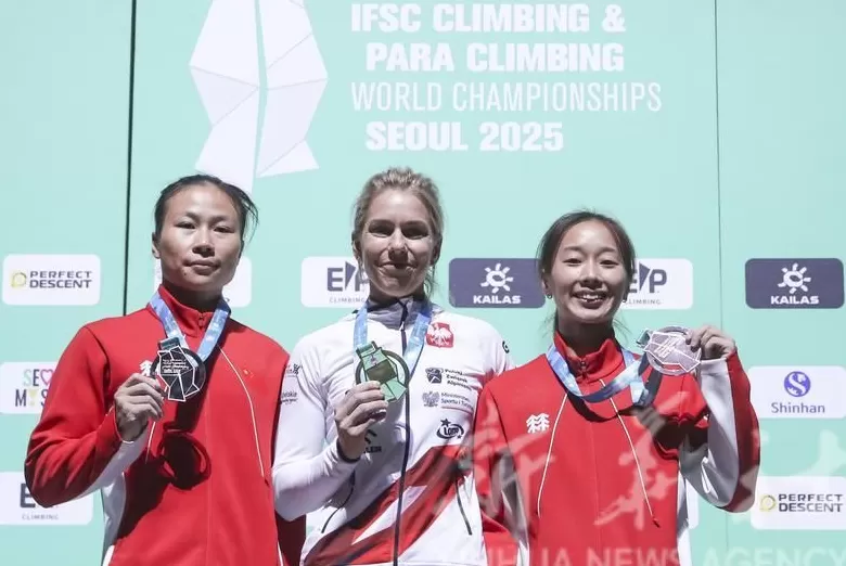 体坛联播｜曼城阿森纳联赛杯晋级，张帅中网首轮逆转取胜-第9张图片-