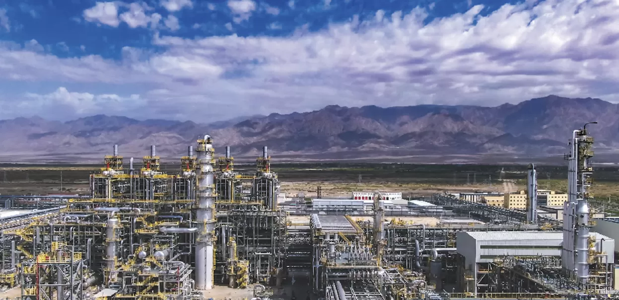 75年石油史诗：从12万吨到“三个1亿吨”的中国答卷-第4张图片-