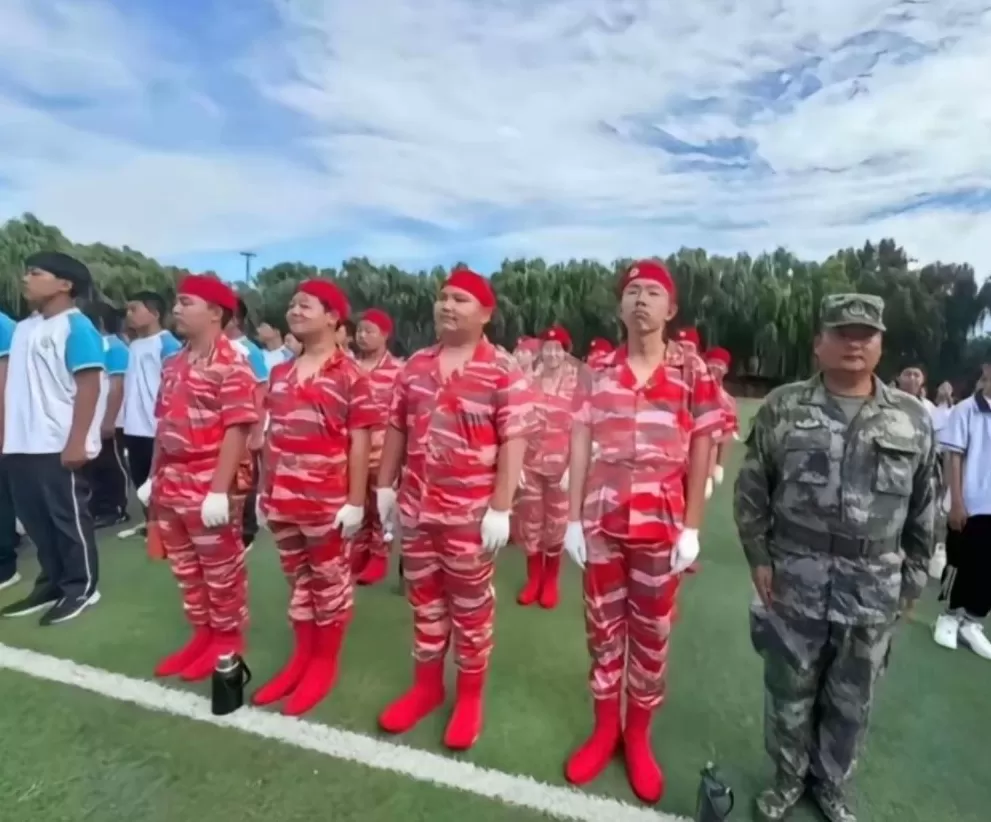 拿下129万投票的李同学，甘心只当个班长吗？-第29张图片-