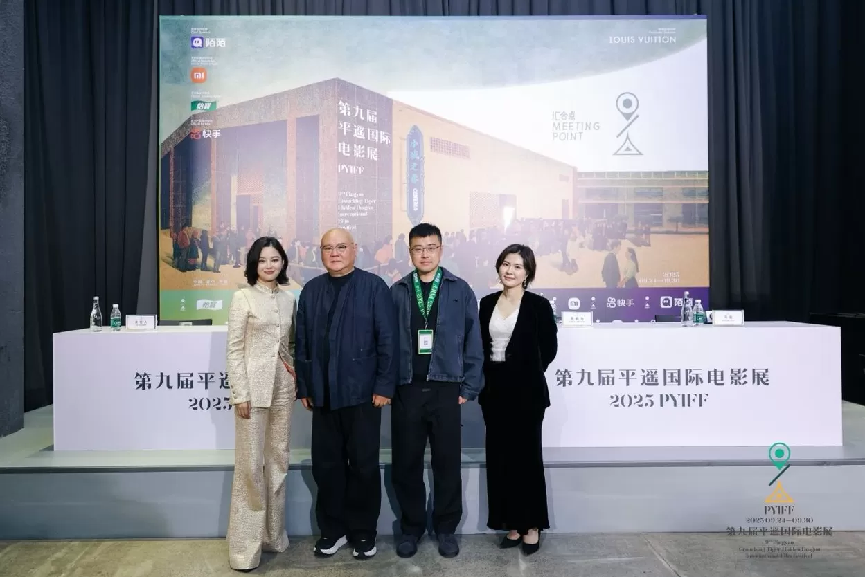 《日掛中天》国内首映，导演蔡尚君：辛芷蕾表演堪称伟大-第2张图片-