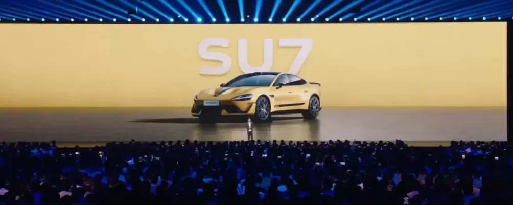 雷军年度演讲，谈人、谈车、谈芯片、谈内耗…没谈王腾，王腾在线看直播-第5张图片-