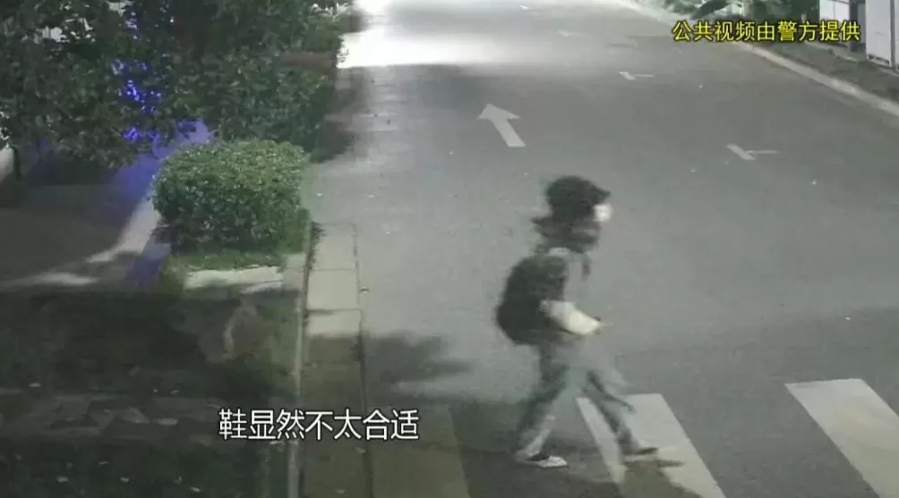 上海一职员“男扮女装”深夜潜入公司，被抓后痛悔：对不起我老婆-第16张图片-