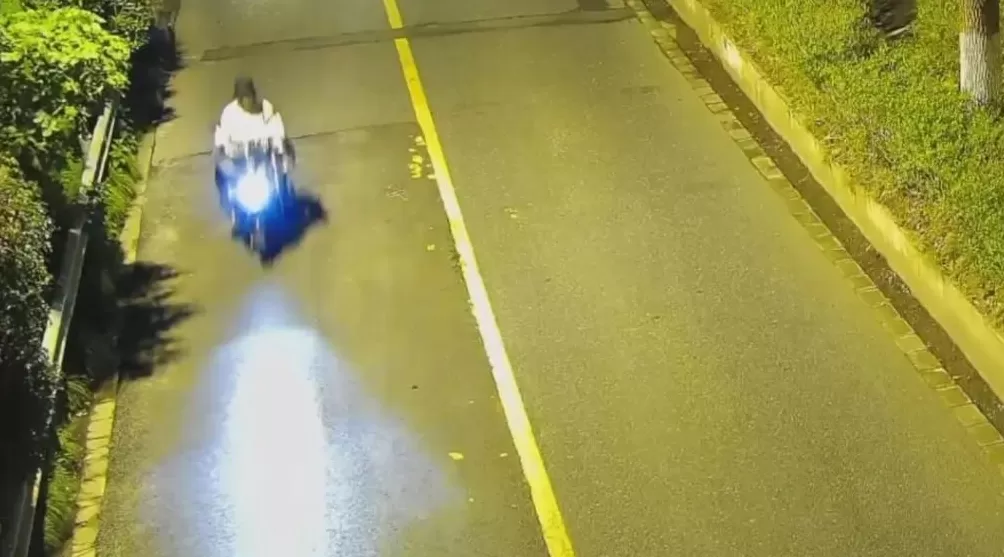 上海一职员“男扮女装”深夜潜入公司，被抓后痛悔：对不起我老婆-第20张图片-