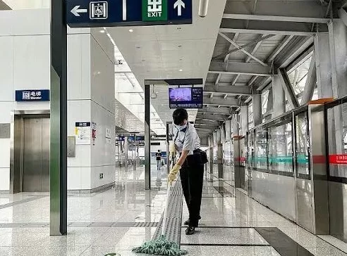 3名保洁人员，深夜死于地铁撞击-第9张图片-