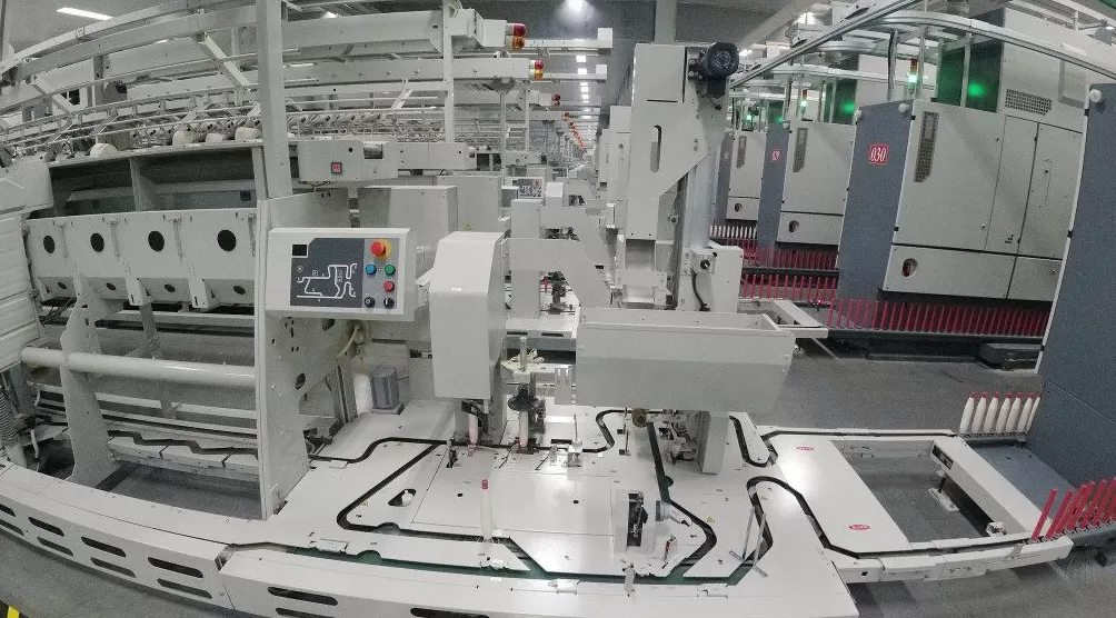 国际机器人联合会发布：中国在役工业机器人存量居全球首位-第4张图片-