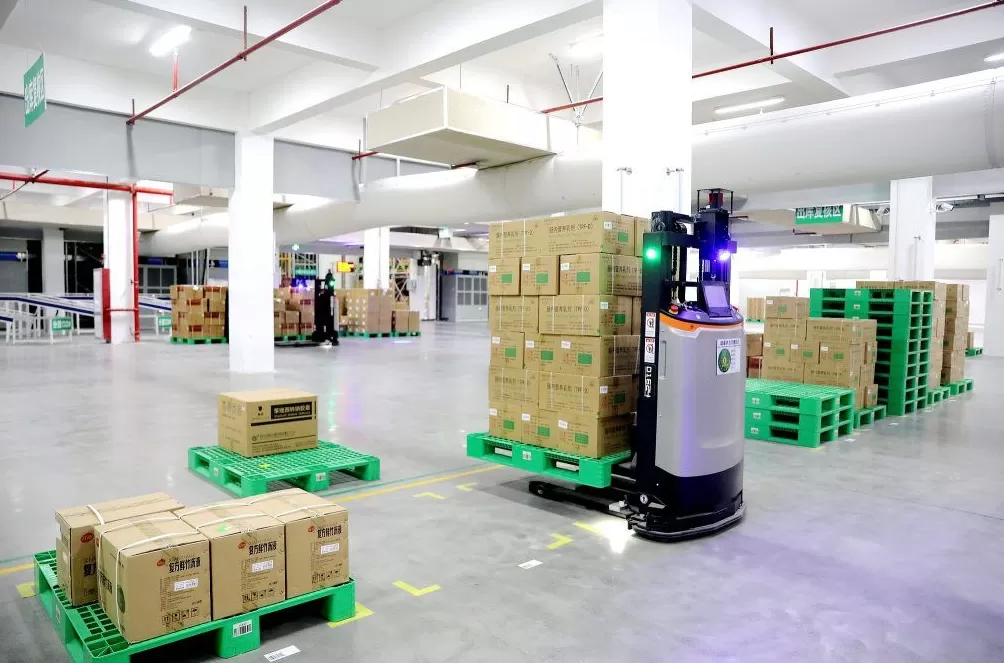 国际机器人联合会发布：中国在役工业机器人存量居全球首位-第3张图片-