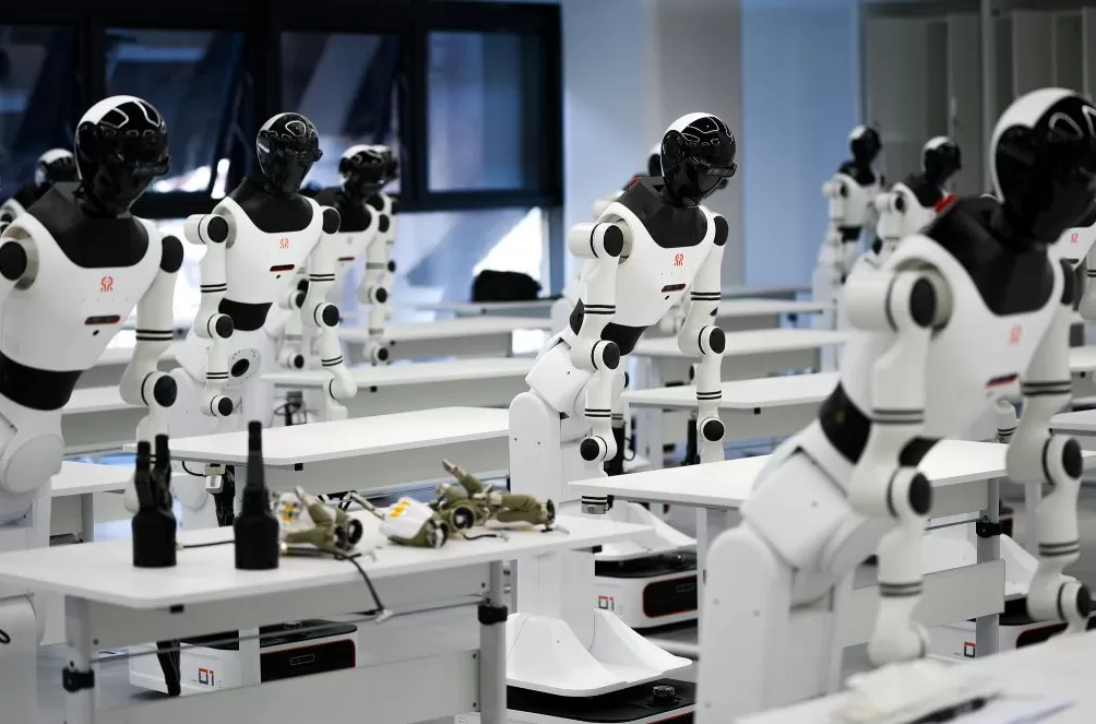 国际机器人联合会发布：中国在役工业机器人存量居全球首位-第9张图片-