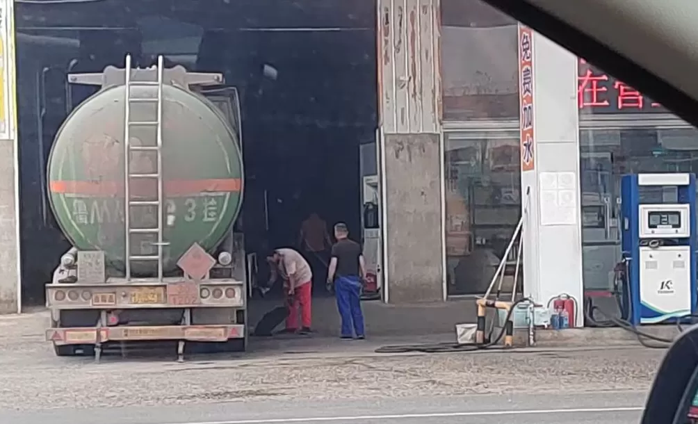 “新能源”幌子下的黑色利益链：湖北多地伪新能源加注站调查-第6张图片-