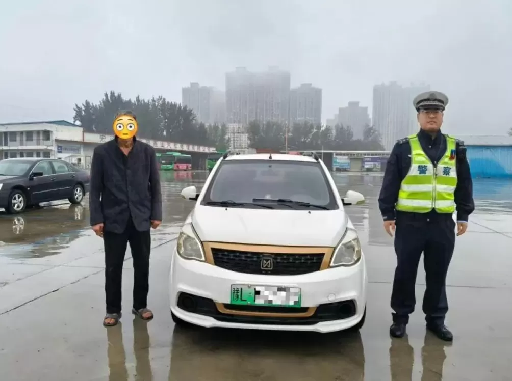 76岁男子交通违法279条，265条为闯红灯，总记819分！当事人：不知道要考驾驶证-第1张图片-