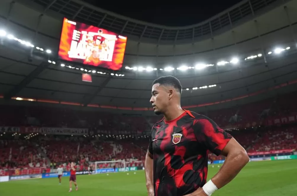 争冠战太刺激！海港3比2绝杀三镇，蓉城客场3比3遭绝平-第1张图片-