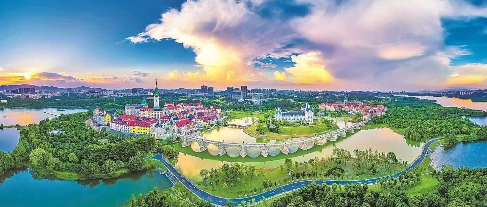 国庆假期出行怕堵车？怕人多？乘湾区“大号地铁”，节日“快进慢游”-第1张图片-