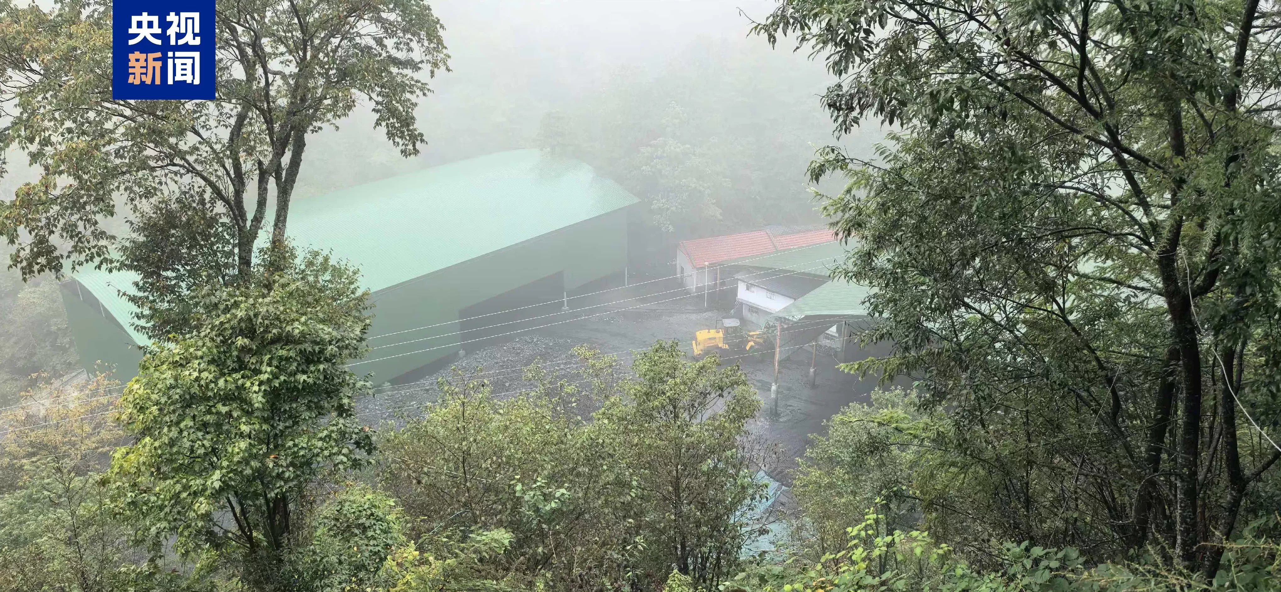 陕西镇坪煤矿垮塌事故搜救出1名被困人员，已无生命体征-第1张图片-